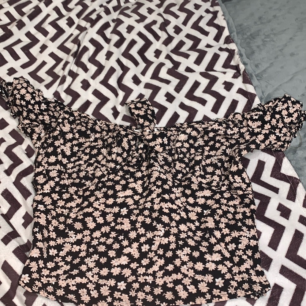 Black & Pink flower Blouse!